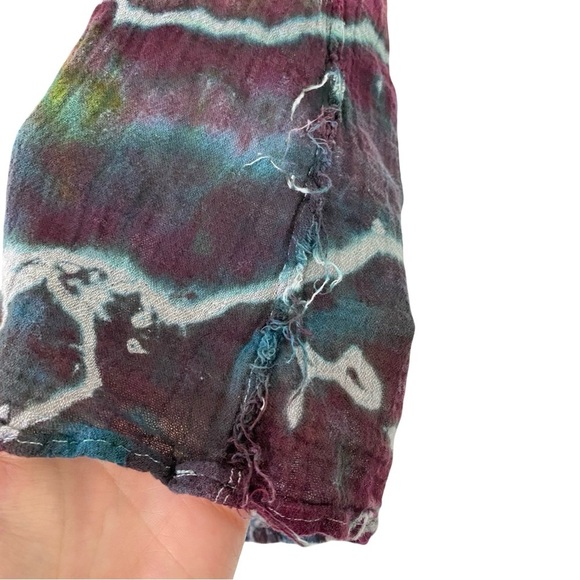 UZI Tie Dye Tank Top Womens Size Large Crepe Texture Upcycled Blue Burgundy - Picture 4 of 9